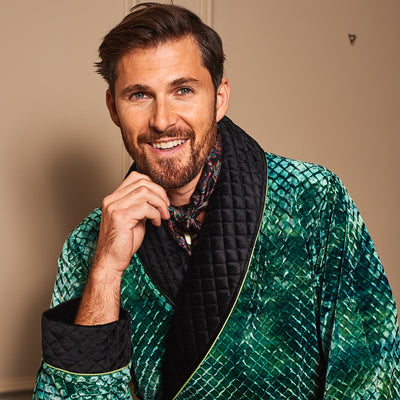 MR.HEFNER ROBE EMERALD GREEN